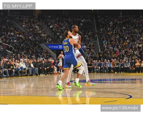 太阳vs勇士首发：库里&布克缺席，狄龙&穆迪出战