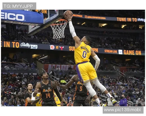 里程碑!萨格斯15+11+11,职业生涯首度砍下三双 里程碑!萨格斯15+11+11,职业生涯首度砍下三双